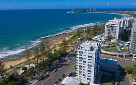 Northwind Beachfront Apartments Мулулаба